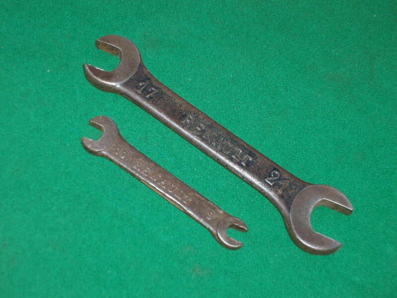 VINTAGE RENAULT TOOLKIT SPANNERS - Click Image to Close